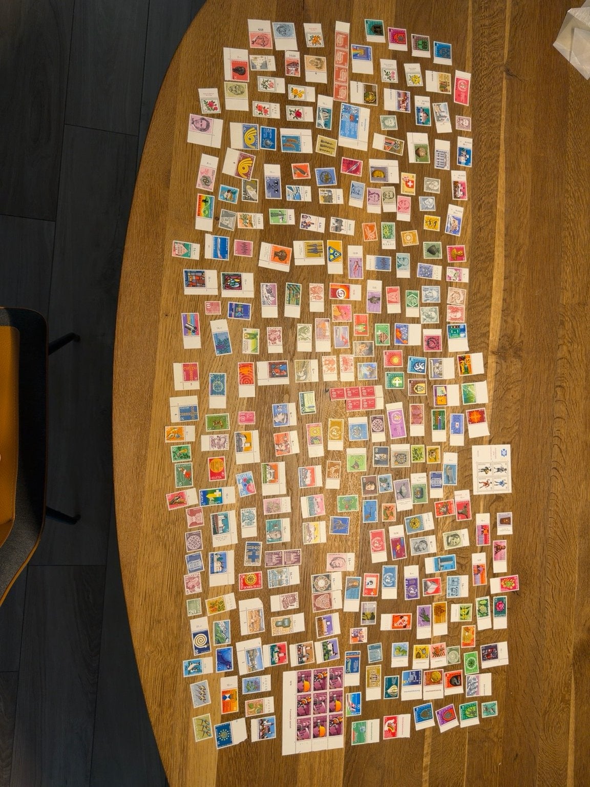 Lot de timbres suisses — inutilisés/neufs 350 pièces, Enlèvement ou Envoi, Non oblitéré