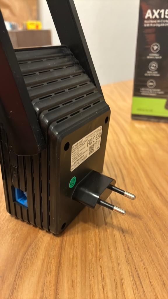 Wifi repeater, Computers en Software, WiFi-versterkers, Ophalen of Verzenden, Gebruikt, BrosTrend