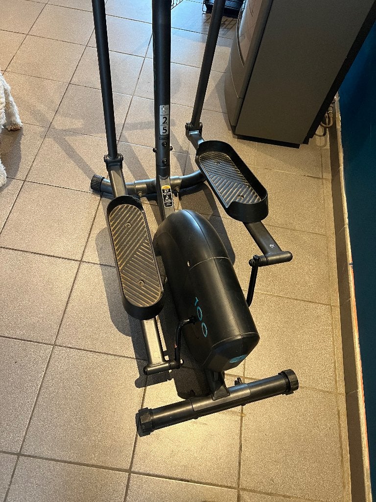 Vélo elliptique, Sports & Fitness, Appareils de fitness, Enlèvement, Comme neuf, Métal, Vélo elliptique