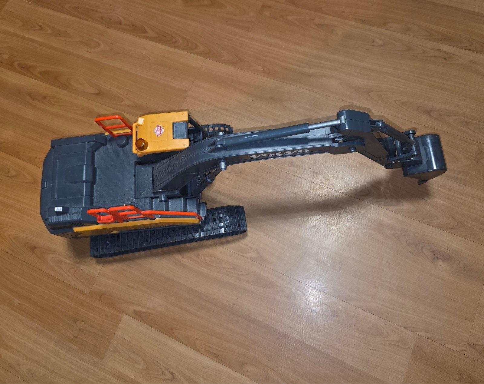 Jeu enfant grue pelleteuse Volvo télécommandé, Enlèvement, Comme neuf