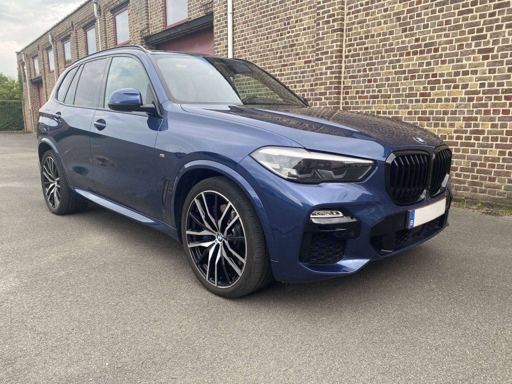 BMW X5 45e M-Sport 22" HK HUD Drive Assist Pro Ambient, Cuir, Achat, Entretenue par le concessionnaire, Noir