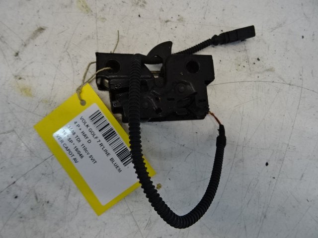 MOTORKAP SLOT Volkswagen Golf VII (AUA) (01-2012/03-2021), Gebruikt, Volkswagen