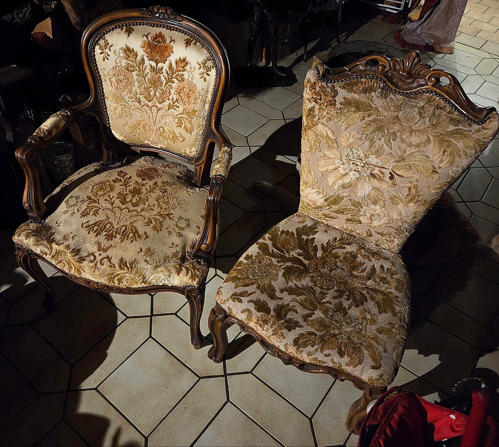 antieke stoelen, Ophalen
