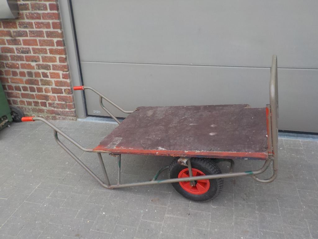 Kruiwagen / stootkar, Ophalen, Tweewielig