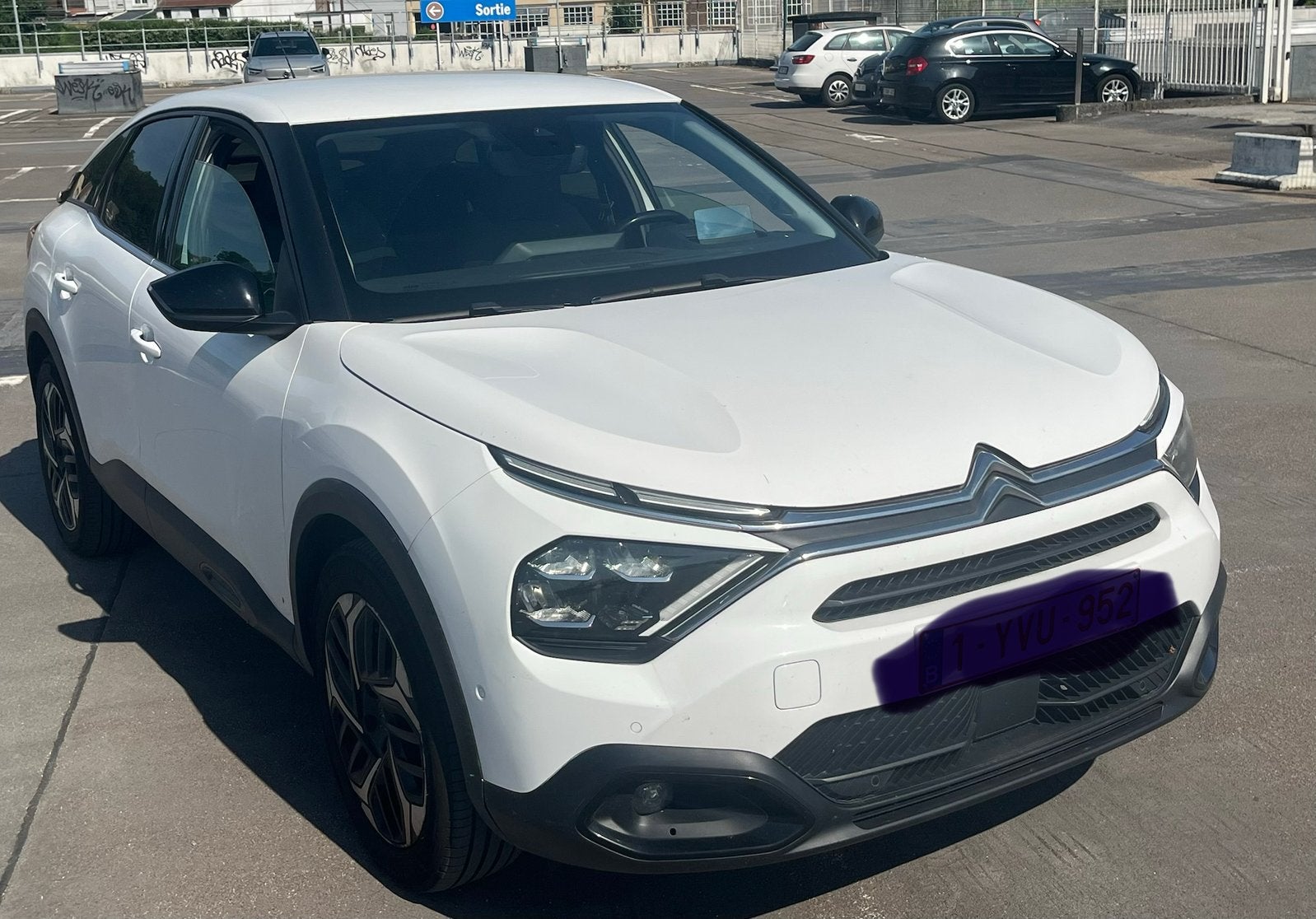 Citroën C4 1.5hdi EAT8 Shine Pack S, Autos, Cuir, Achat, Euro 6, Entretenue par le concessionnaire