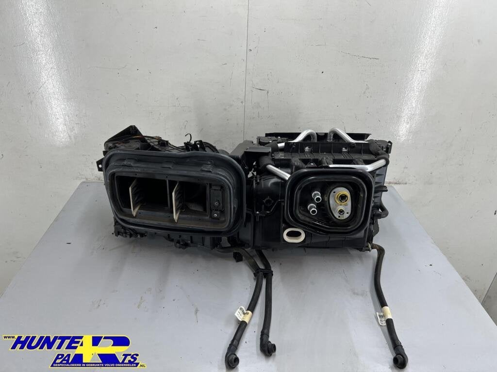 Kachelhuis Volvo XC90/V90/S90 ('14-'22) 9413617, Enlèvement ou Envoi, Volvo, Volvo, Utilisé