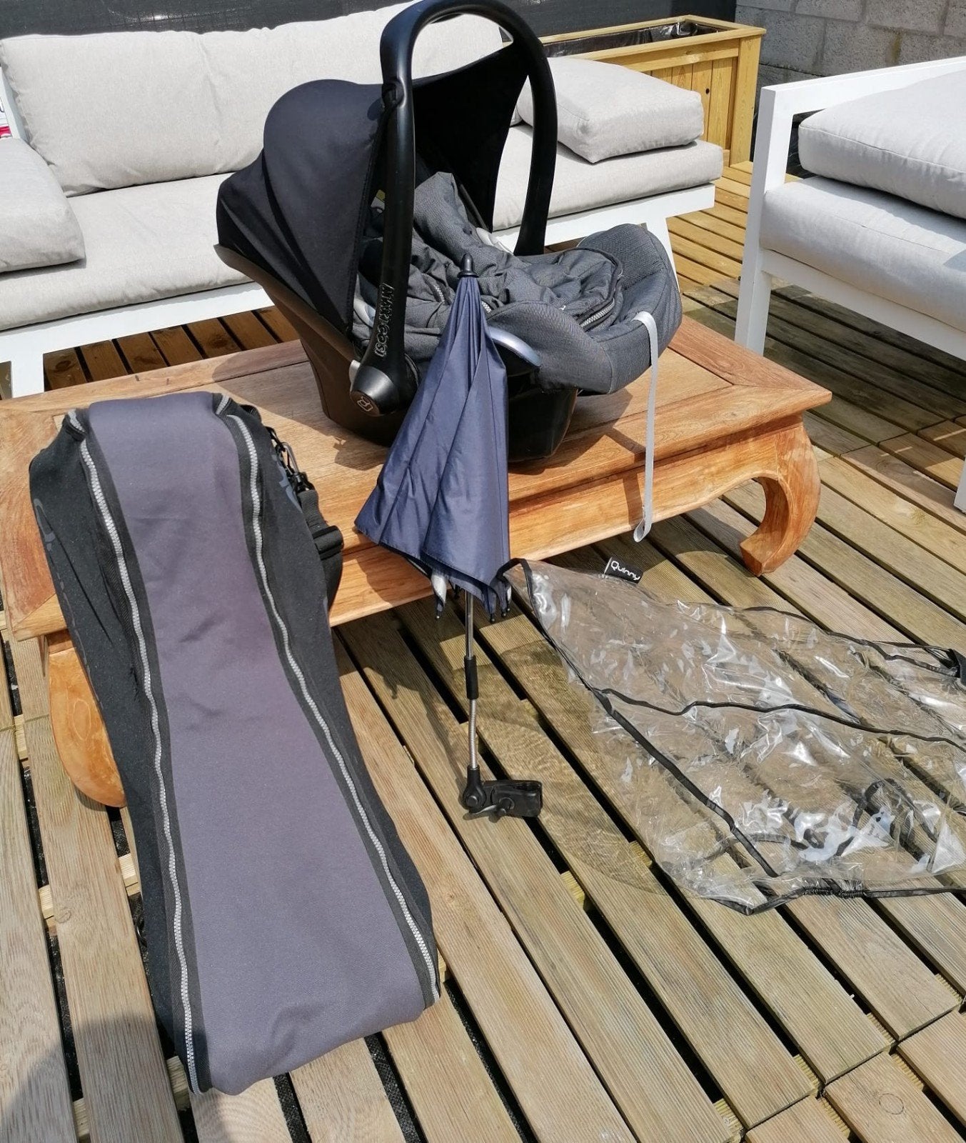 Buggy Quinny avec sac + Maxi-Cosi, Enfants & Bébés, Enlèvement, Maxi-Cosi