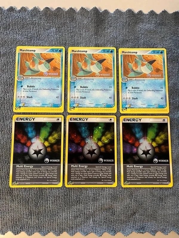 Pokémon 3x Marshtomp 011 + 3x Multi Energy promo Winner, Ophalen of Verzenden, Zo goed als nieuw, Meerdere kaarten