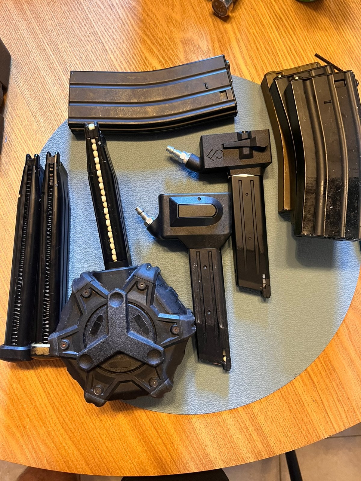 Airsoft magazijen, Sport en Fitness, Schietsport-accessoires, Ophalen, Zo goed als nieuw