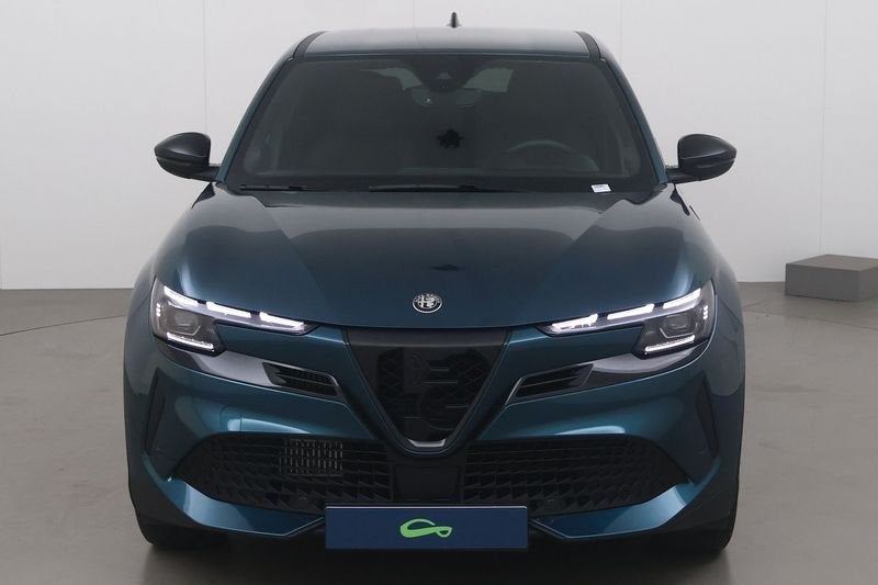 Alfa Romeo Junior 1.2 turbo hybrid speciale 145 AT, 100 kW, https://public.car-pass.be/vhr/b8afb39c-da21-4728-8bee-80cb0223b8e4