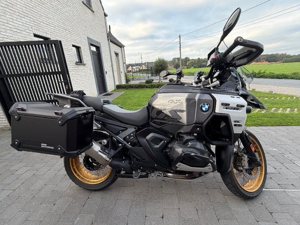 BMW R1300GS Adventure Triple Black (Nieuwstaat met garantie), Motoren, 2 cilinders, Nieuw, Particulier, Meer dan 35 kW