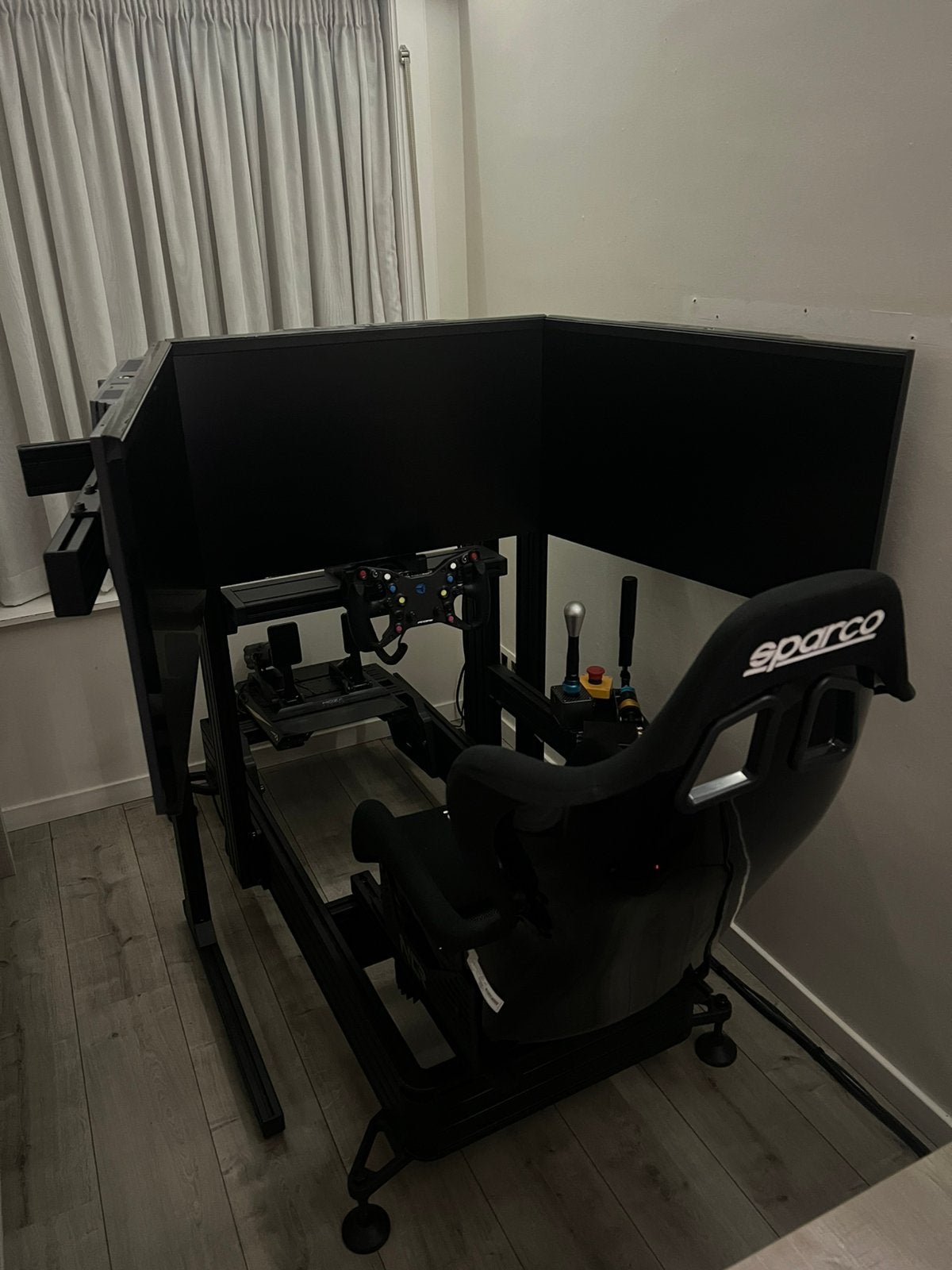 high end simracing setup , simucube , moza , ++++, Ophalen