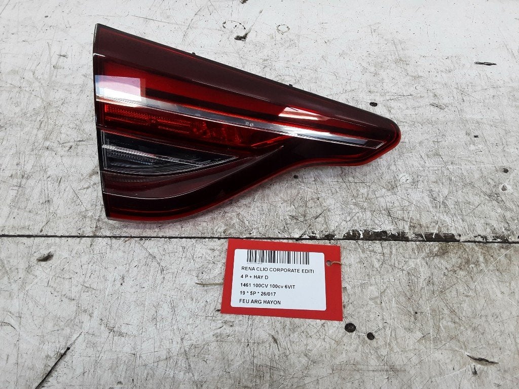 PANNEAU ARRIÈRE GAUCHE AVEC LAMPE Renault Clio V (RJAB), Renault, Mevr. I. Hauben, Utilisé, Rue de l'Espoir 34 34
4030  GRIVEGNÉE, BE