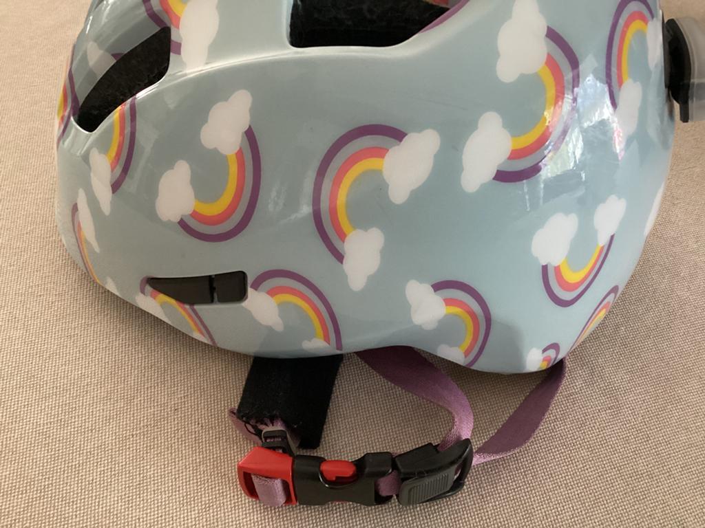 Abus kinderhelm maat 45/50 cm of 1/4 jaar., Ophalen of Verzenden, Zo goed als nieuw