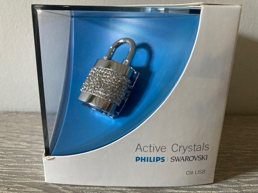 USB stick met Swarovski steentjes, Enlèvement ou Envoi, Neuf