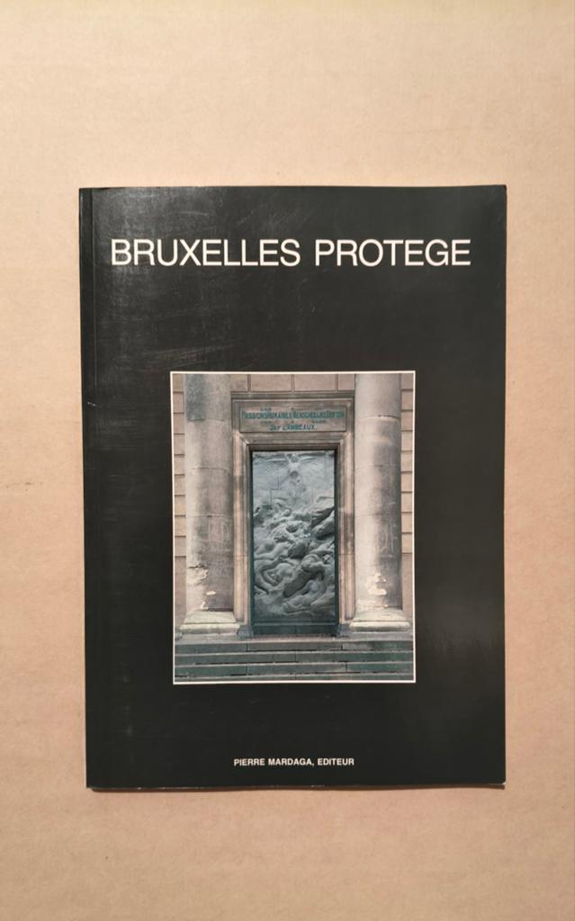 Boek: het boek „Bruxelles Protégé” van Marcel Celis, Boeken, Kunst en Cultuur | Beeldend