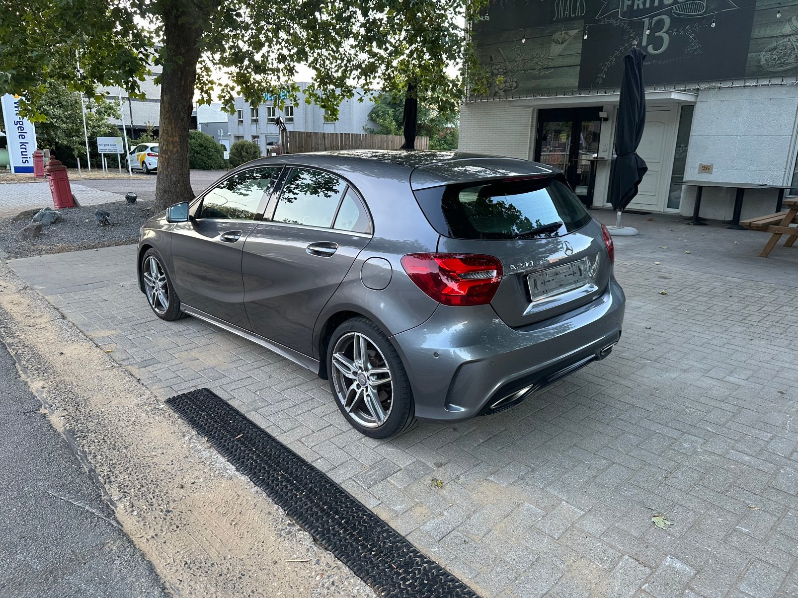Mercedes A200 benzine AMG automaat, Auto's, Mercedes-Benz, Automaat, Dealer onderhouden, Achterwielaandrijving, Euro 6