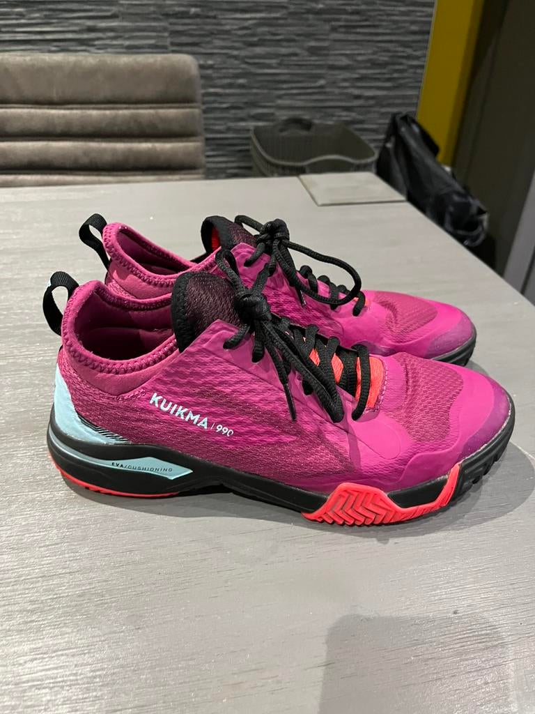 Chaussures padel kuikma P39 bon etat .20eur, Enlèvement, Utilisé, Chaussures de padel
