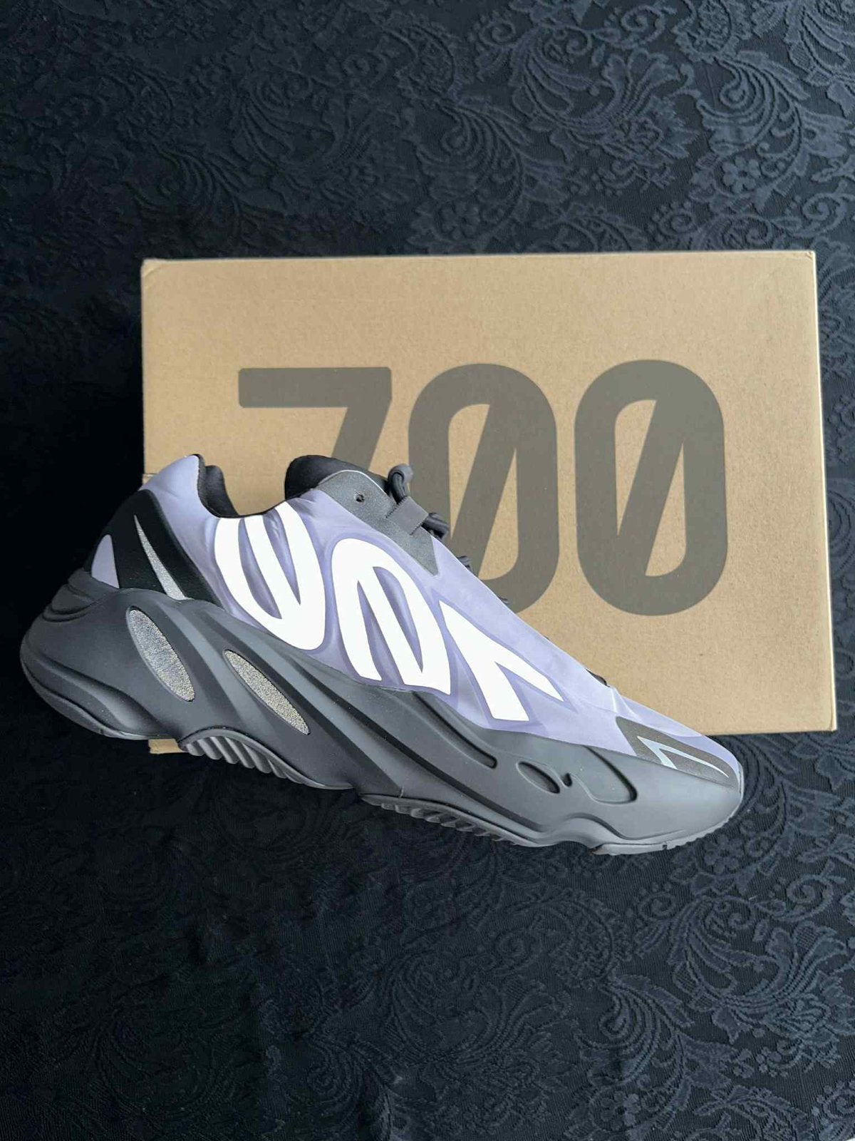 yeezy 700 mnvn geode, Enlèvement, Comme neuf
