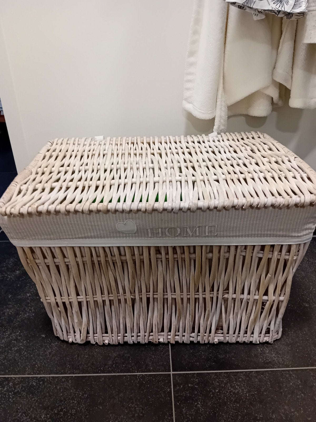 mooie mand in perfecte staat, Ophalen, Mand