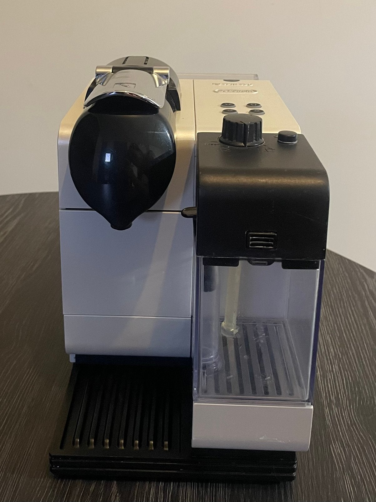 De’Longhi Lattissima, Elektronische apparatuur, Ophalen, Gebruikt, Koffiemachine, 4 tot 10 kopjes