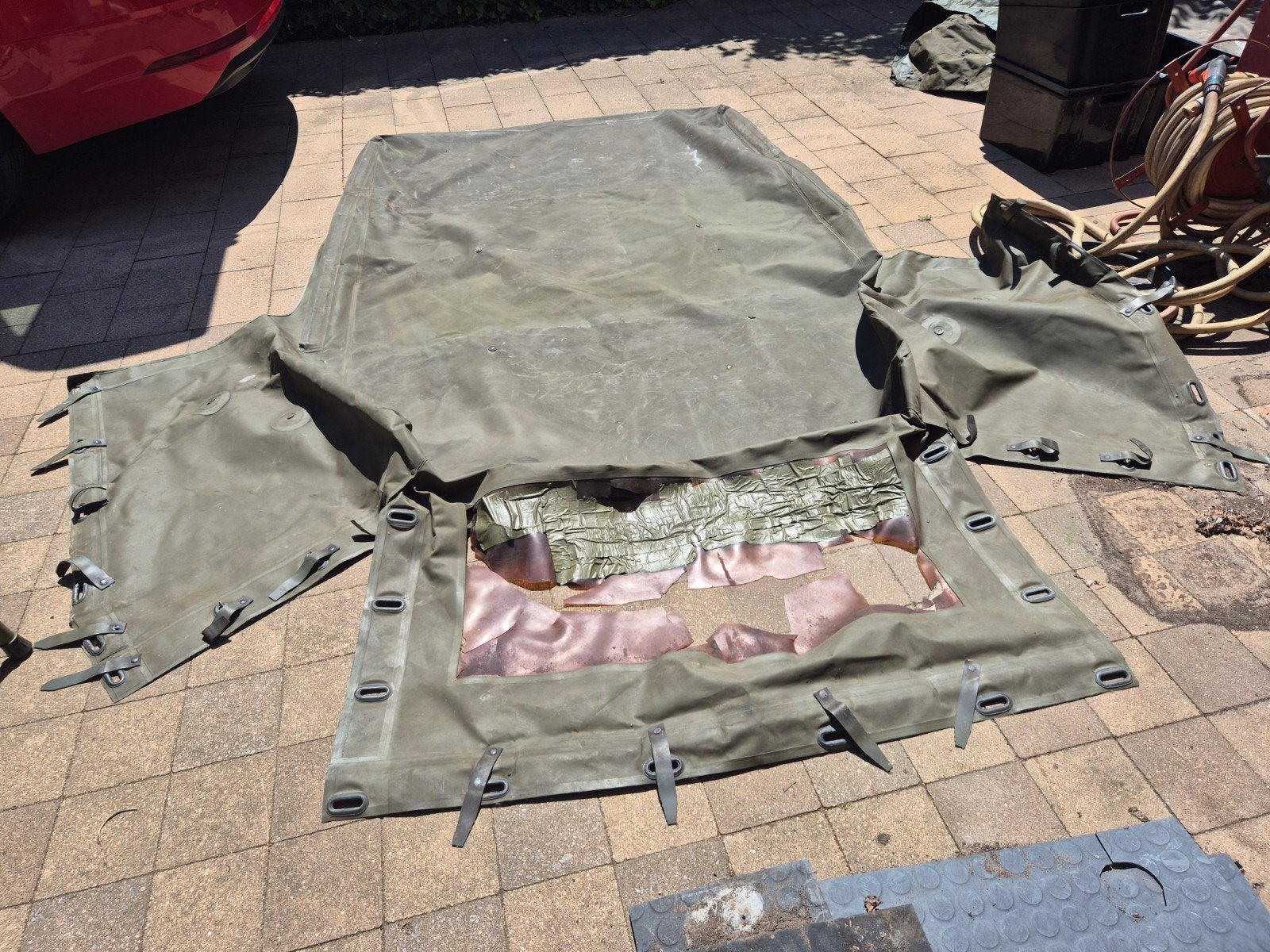 VW Iltis Bombardier bache, Ophalen