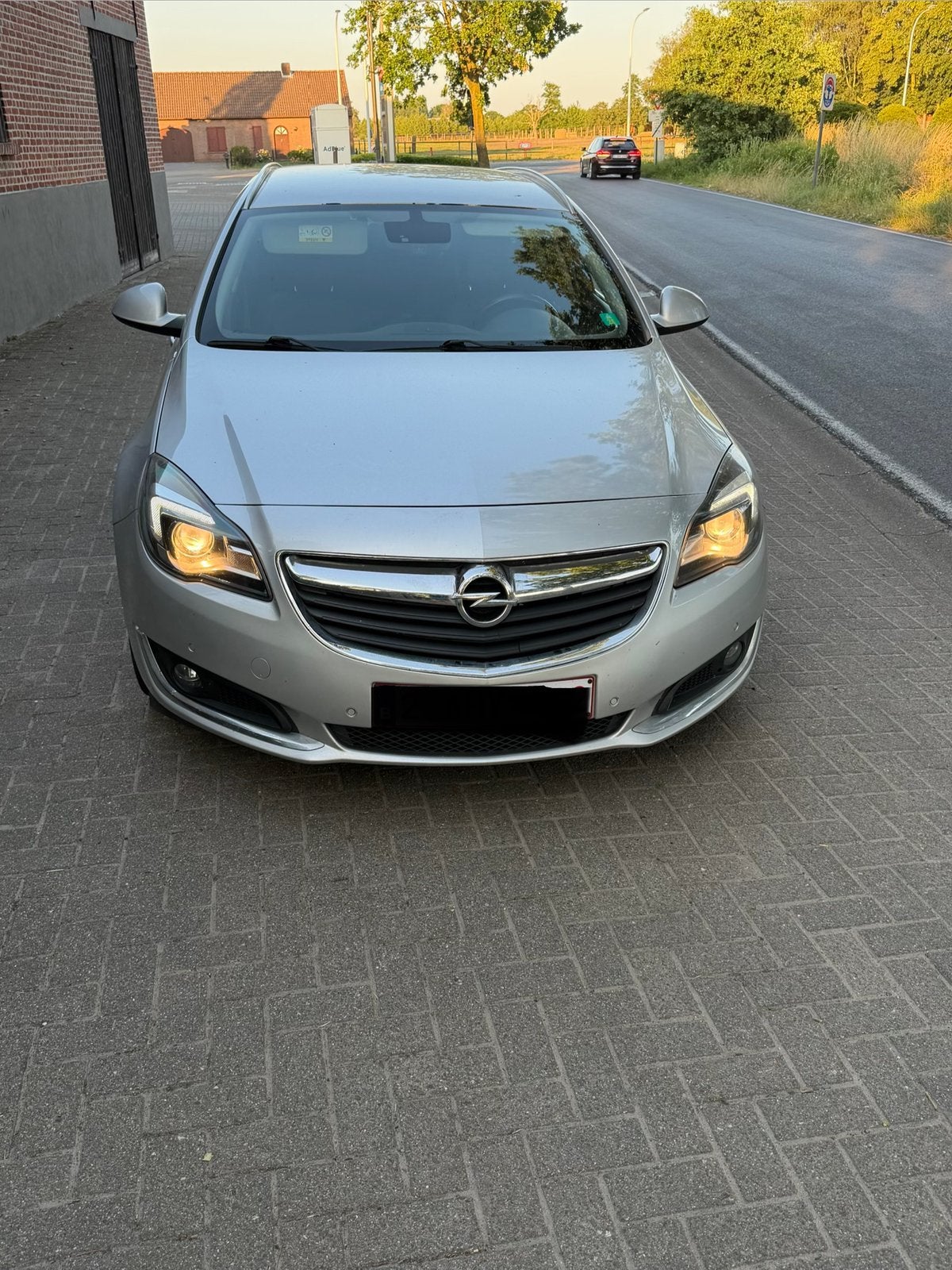 Opel insigna sport touring, Autos, Opel, Cuir, Boîte manuelle, Noir, 5 portes