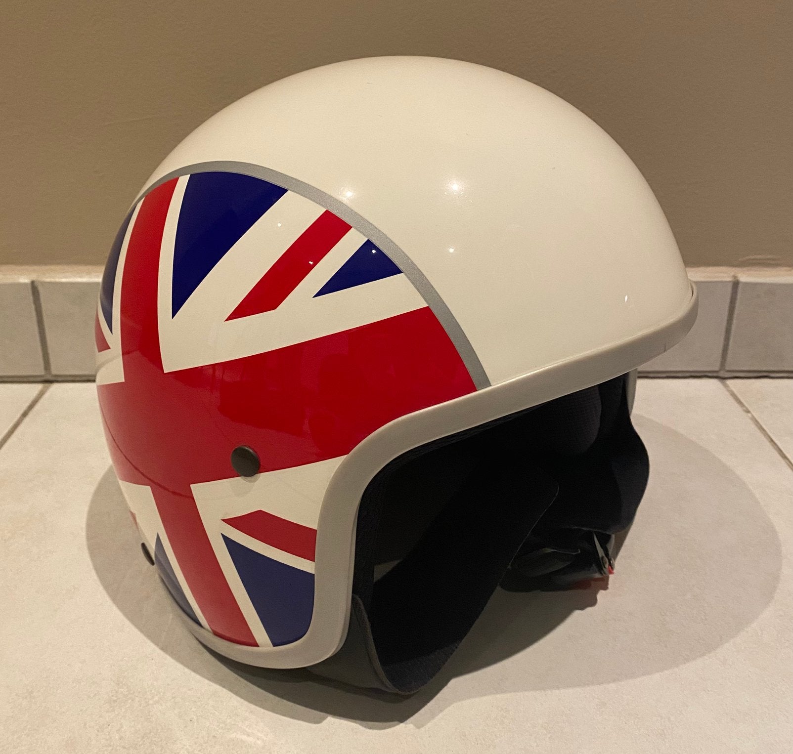 Originele niet gedragen Vespa helm maat small 56., Motoren, Ophalen