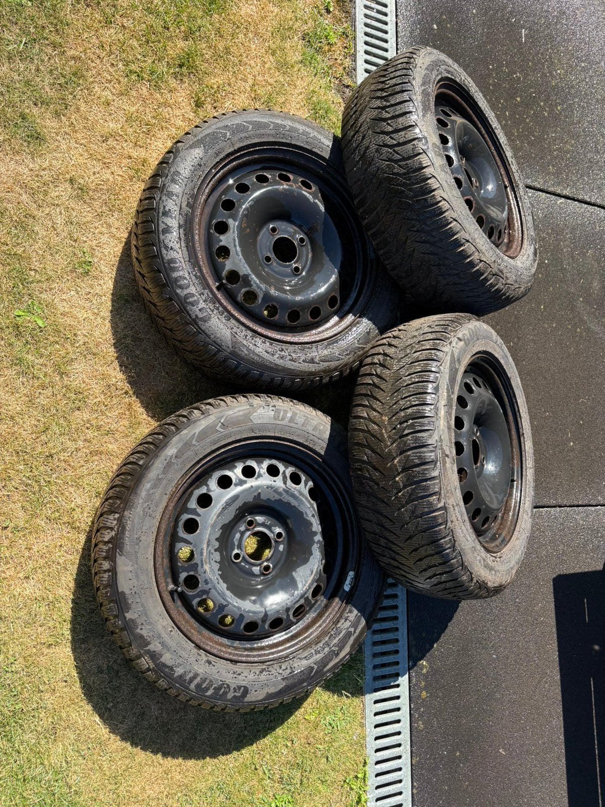 pneus d'hiver Goodyear 205/60 R16 96H XL sur jantes en acier, Pneus hiver, 16 pouces, Véhicule de tourisme, 205 mm