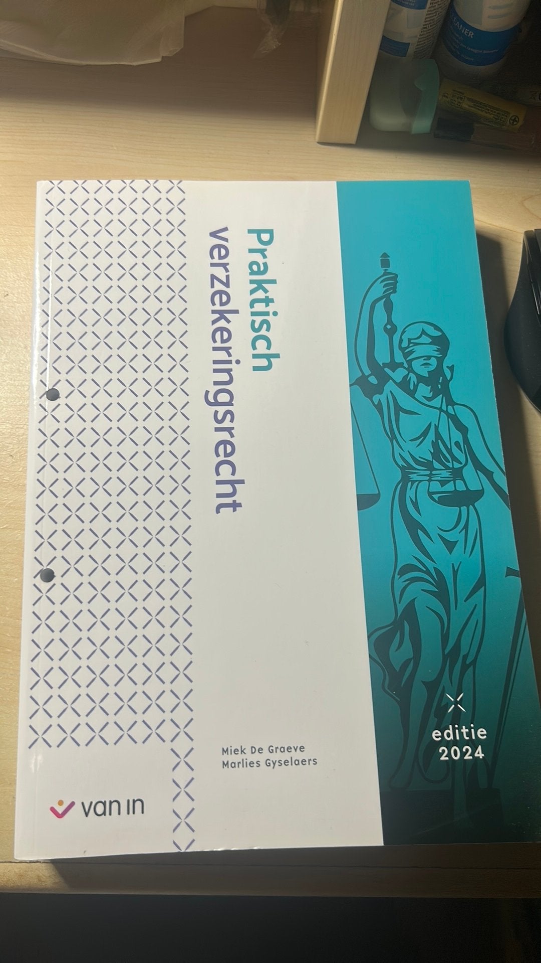 Loi pratique sur les assurances 2024, Enlèvement ou Envoi, Neuf, Enseignement supérieur professionnel, Van In