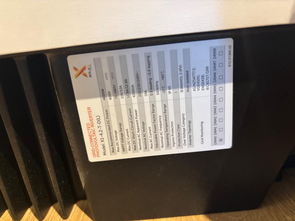 Omvormer solax 4,2kw eenfasig, Ophalen, Zo goed als nieuw, Overige typen, 200 wattpiek of meer