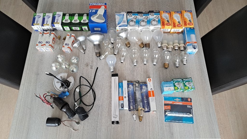 Ampoules, ampoules halogènes 59 pièces, Enlèvement