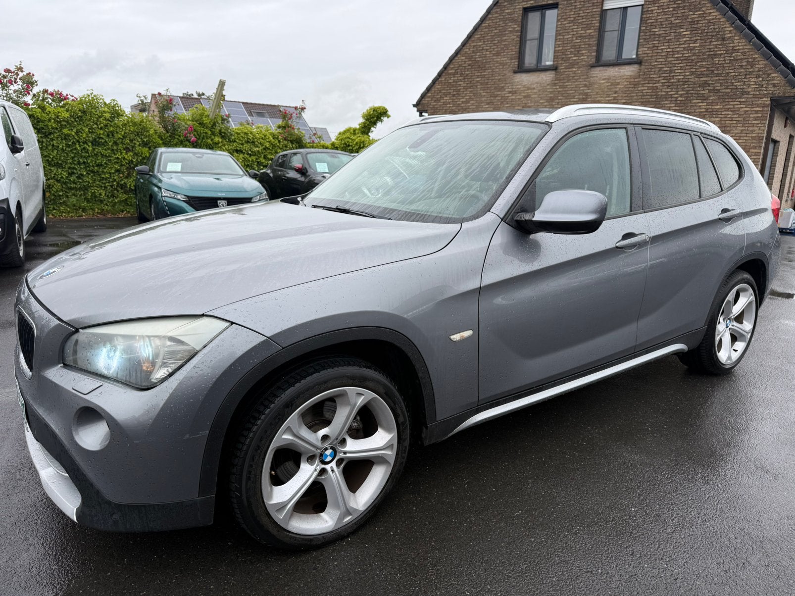 BMW X1 2.0 ESSENCE 2011, Achat, 110 kW, Entreprise, Noir