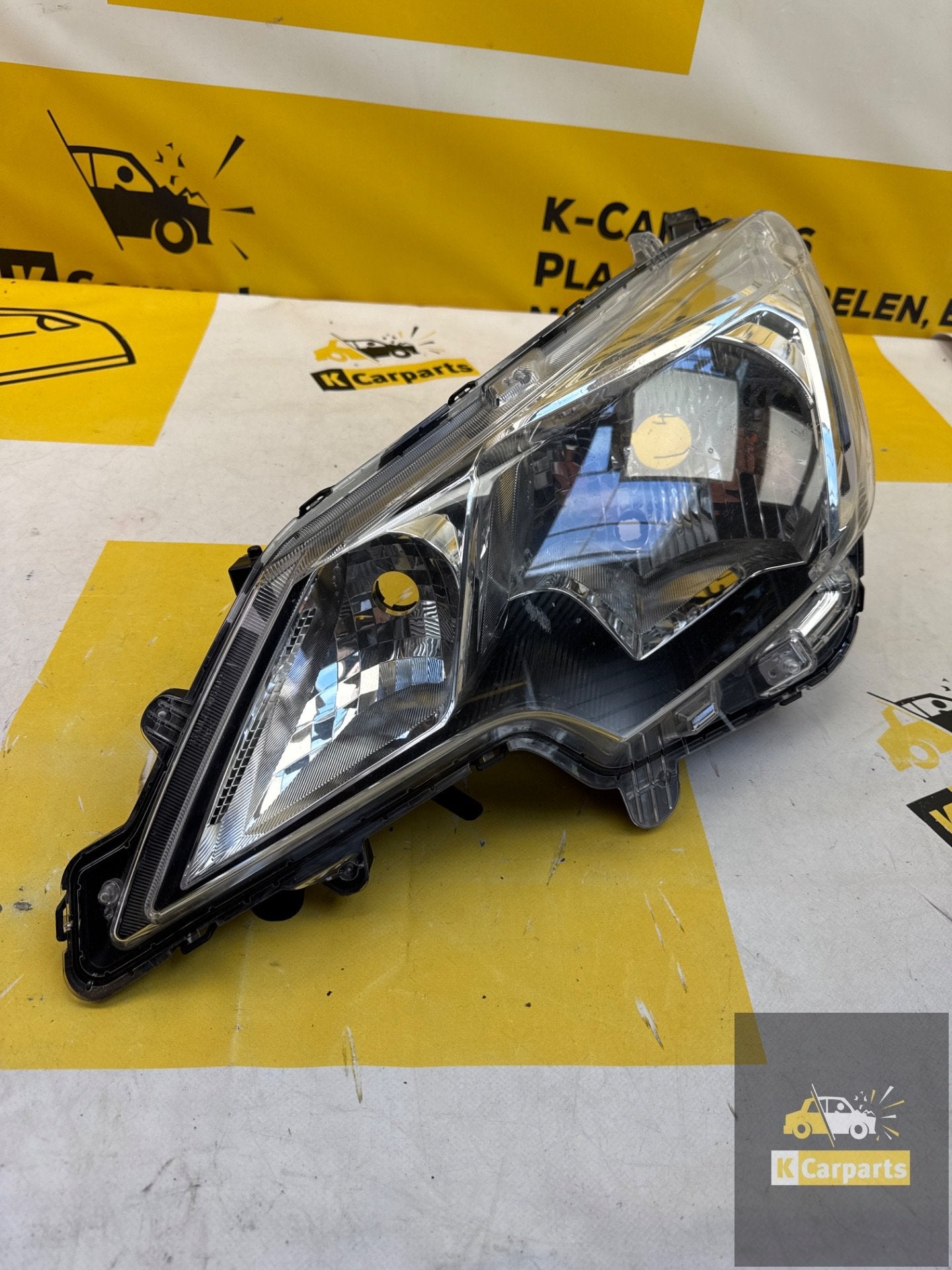 Mitsubishi Space Star II Lift linker koplamp 8301D445 lamp, Info@mitsubishi-motors.com, Gebruikt, Mitsubishi Motors Corporation