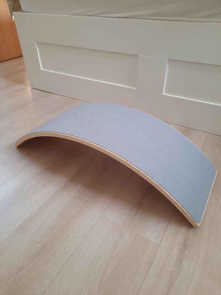 Balance board grijs/hout, Kinderen en Baby's, Ophalen, Zo goed als nieuw, Rij- of Hobbelspeelgoed