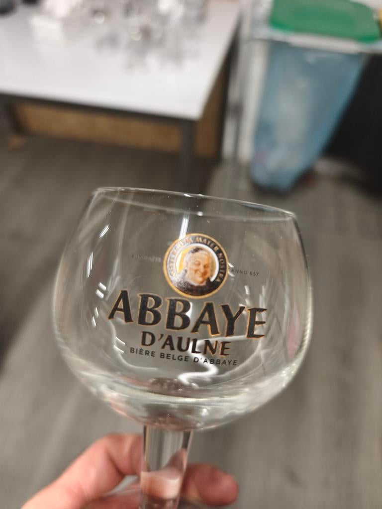 6 verres abbaye d'aulne, Ophalen