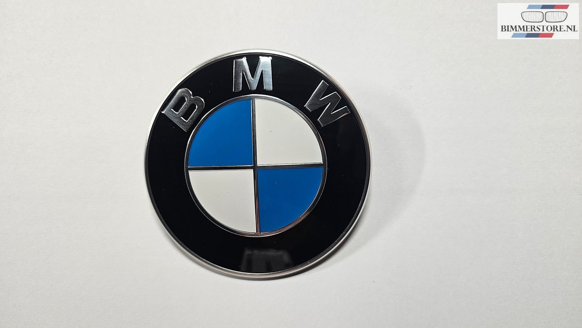 BMW motorkap embleem logo 82 mm  51148132375 8132375, Auto-onderdelen, Gebruikt, -, Ophalen of Verzenden, -