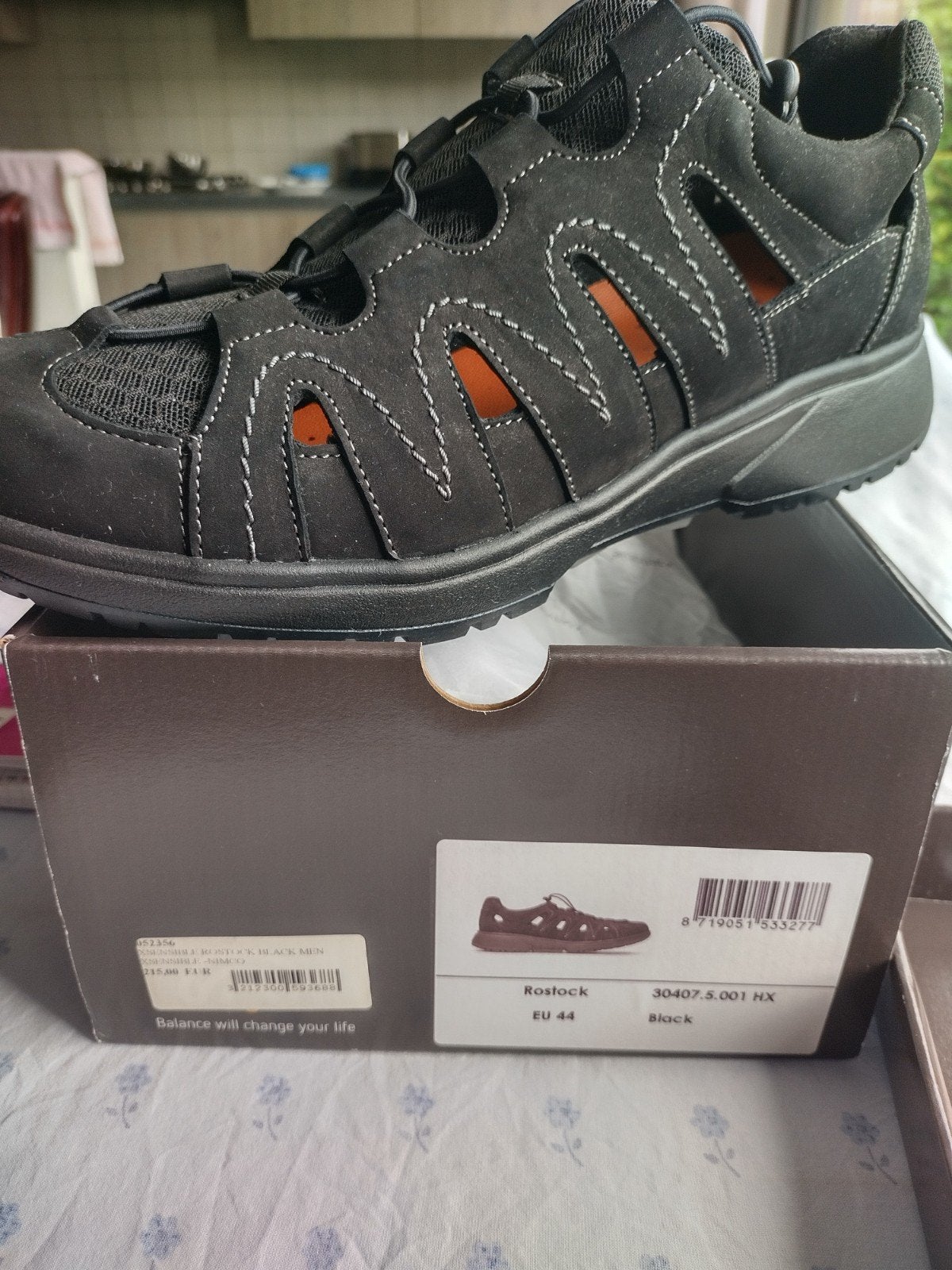 xsensible nieuwe zwarte schoenen te groot gekocht maat44, Ophalen
