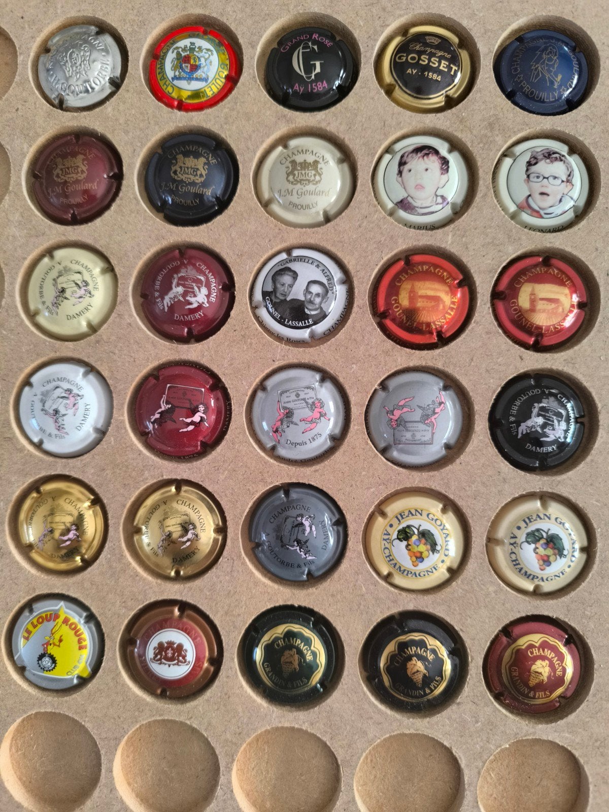 30 capsules de champagne différentes avec la lettre G (2), Collections, Collections Autre, Enlèvement ou Envoi