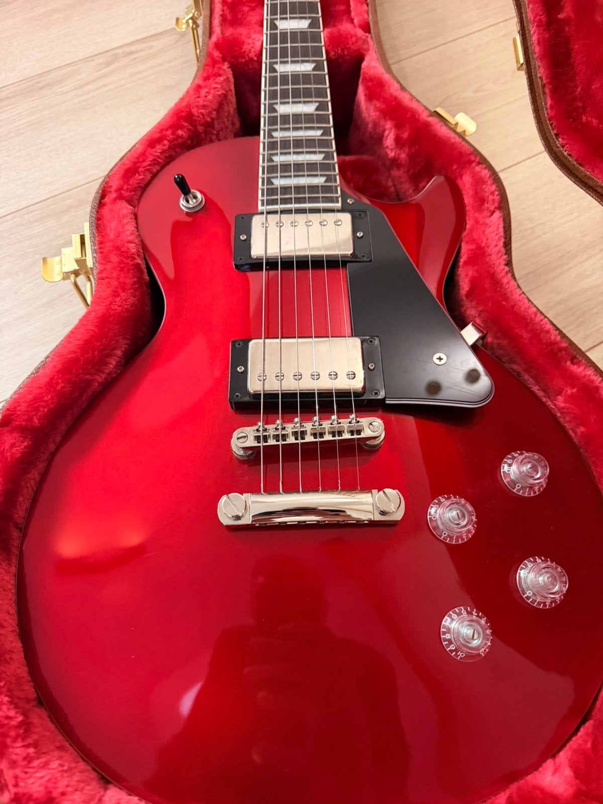 Epiphone modern cherry red in top staat, Muziek en Instrumenten, Ophalen, Zo goed als nieuw, Epiphone