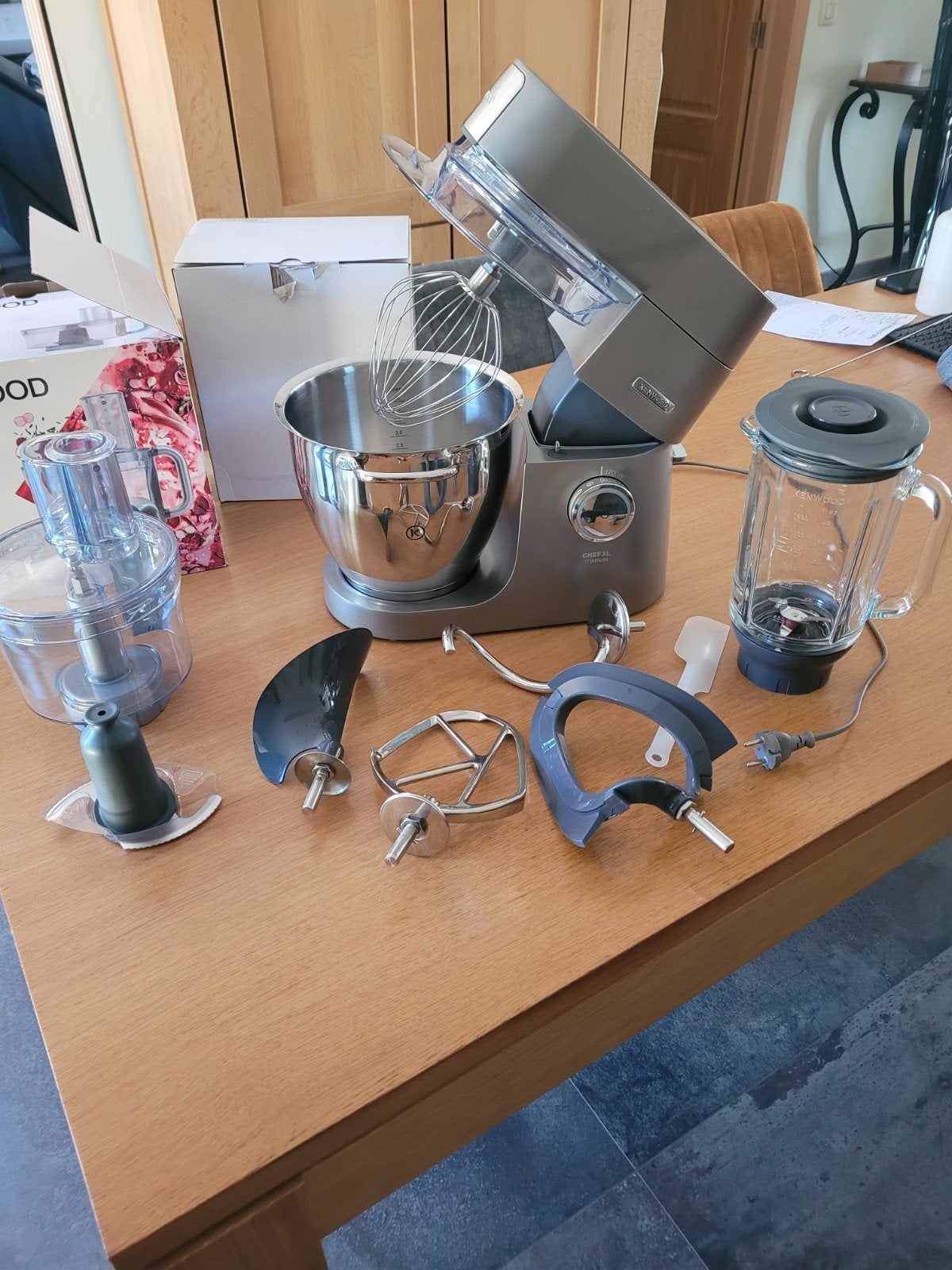 Robot Kenwood KVL8320S + Foodprocessor, Enlèvement