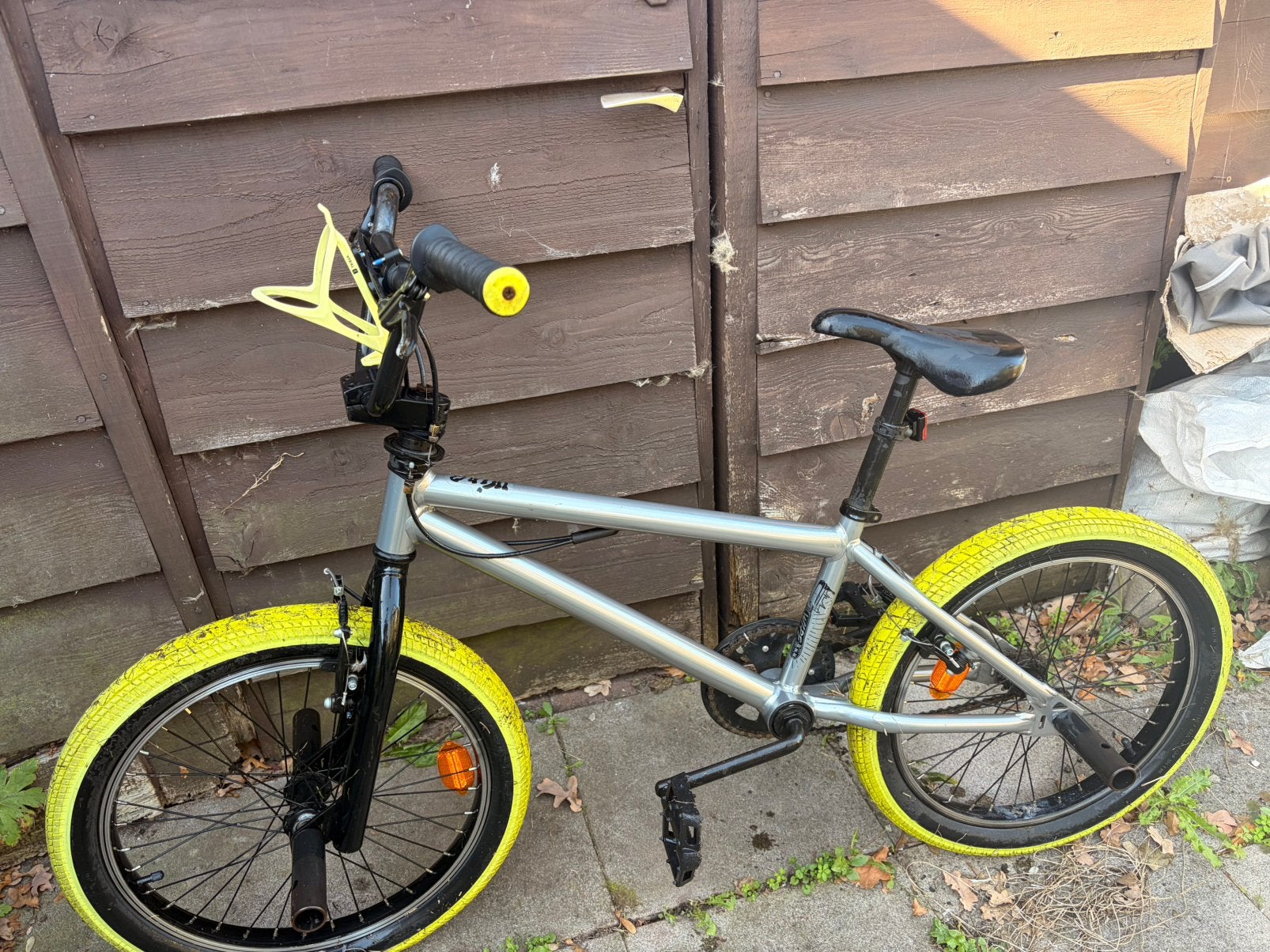 Jongensfiets B’Twin BMX 20 inch, Fietsen en Brommers, Ophalen, Gebruikt, Terugtraprem, 20 inch