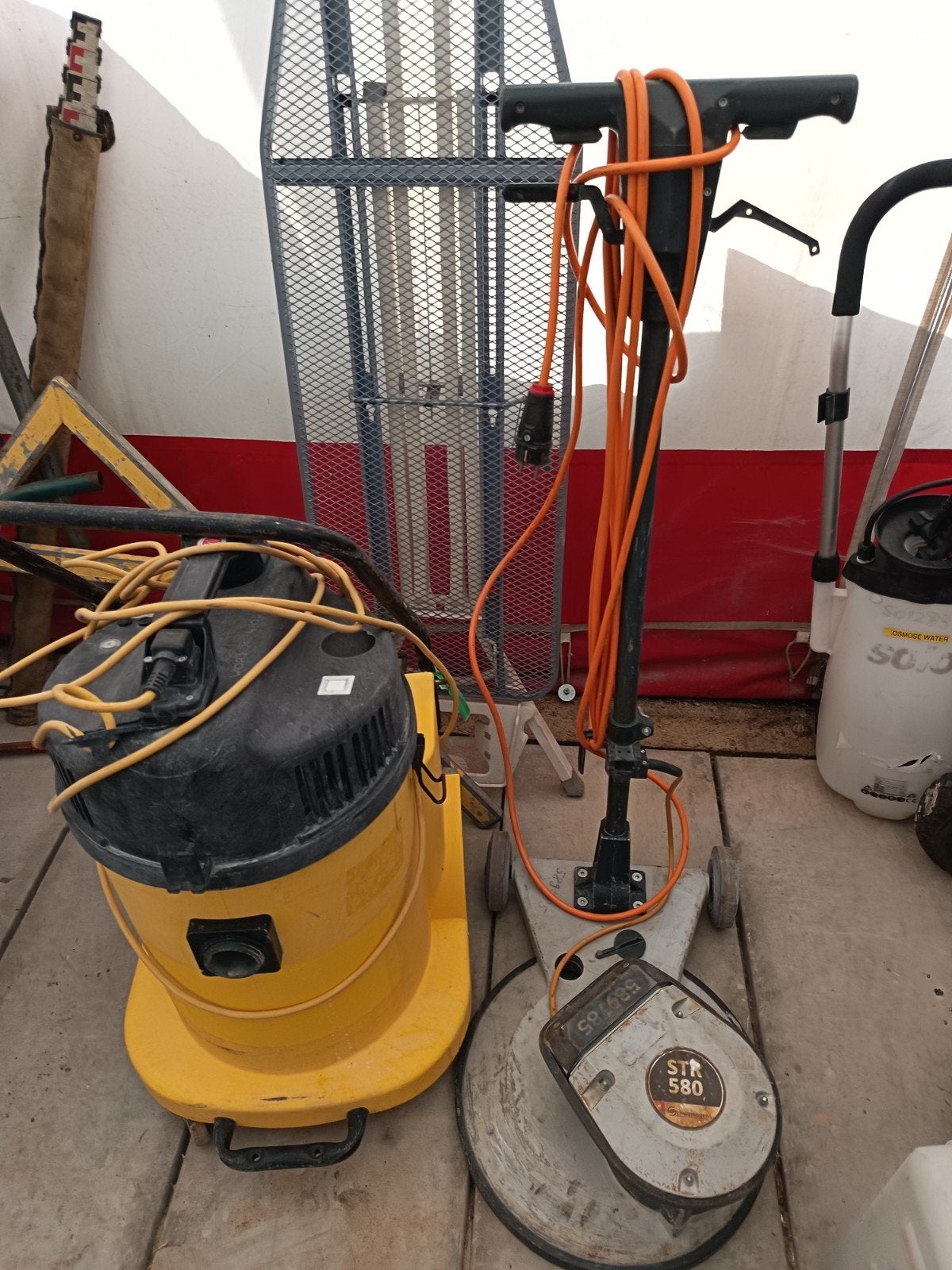 aspirateur de chantier numatic, Enlèvement ou Envoi