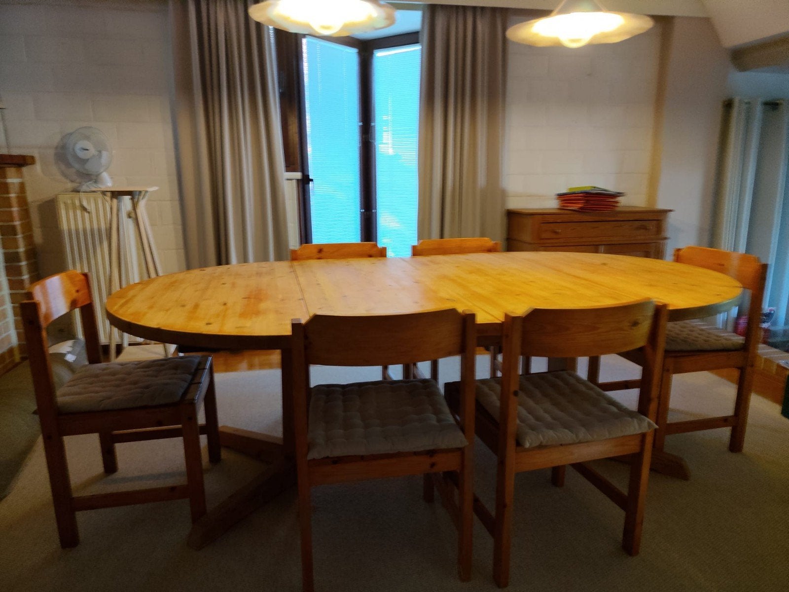 tafel met 6 stoelen, Ophalen
