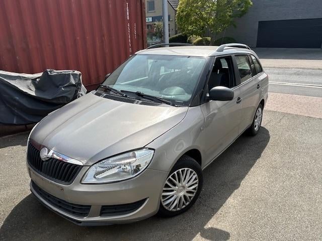 SKODA FABIA TDI, Auto's, Skoda, Voorwielaandrijving, Euro 5, Stof, Zwart