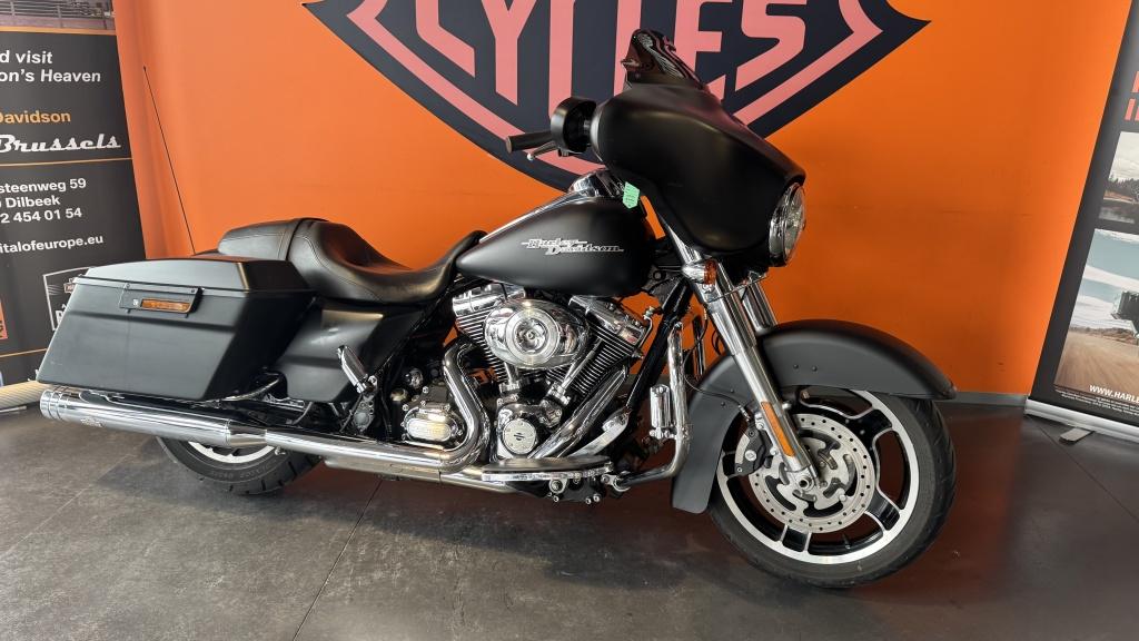 Harley-Davidson Chopper STREET GLIDE (bj 2011), Motoren, Motoren | Harley-Davidson, 1690 cc, Cruise Control, Overig