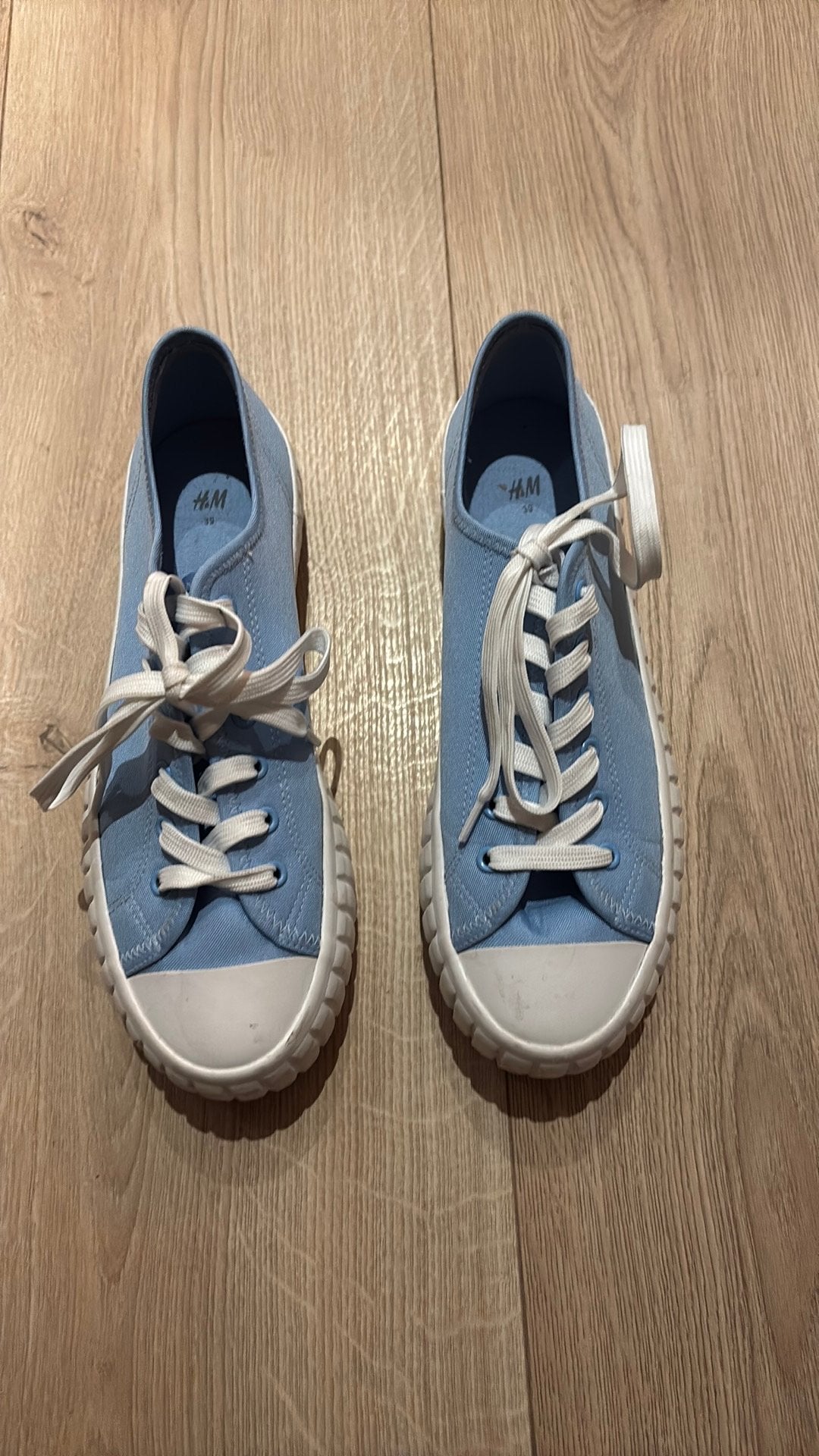H&M blue sneakers thick soled women trainers 39, Ophalen, Zo goed als nieuw, Blauw