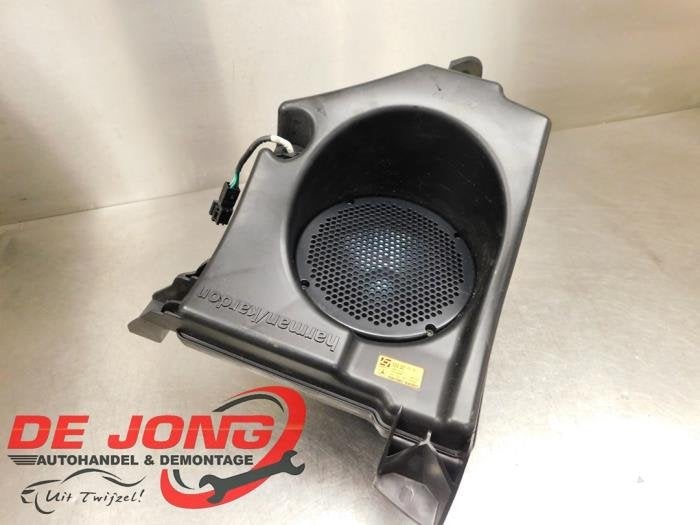 Subwoofer van een Mercedes ML-Klasse, Gebruikt, -, Ophalen of Verzenden, -