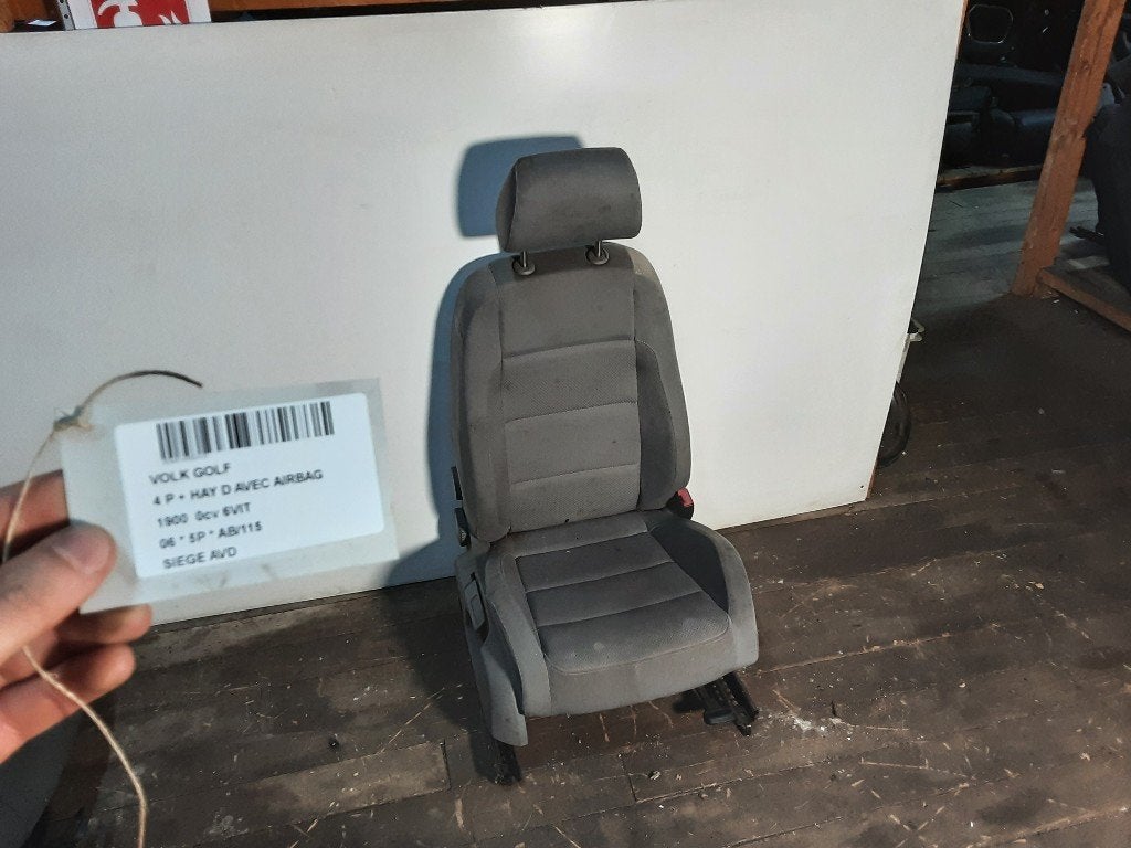 SIEGE AVANT DROIT ( PASSAGER ) Golf Plus (5M1 / 1KP), Autos : Pièces & Accessoires, Volkswagen, Mevr. I. Hauben, Utilisé, Rue de l'Espoir 34 34
4030  GRIVEGNÉE, BE
