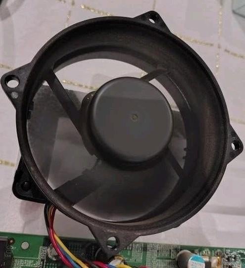 Gebruikte Sunon Maglev KDE1209PTVX ventilator zonder schroev, Ophalen of Verzenden, Gebruikt